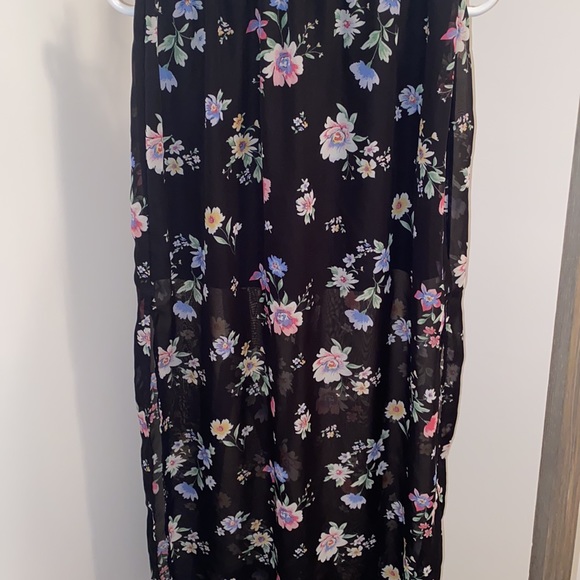 H&M - Picture 2 of 5